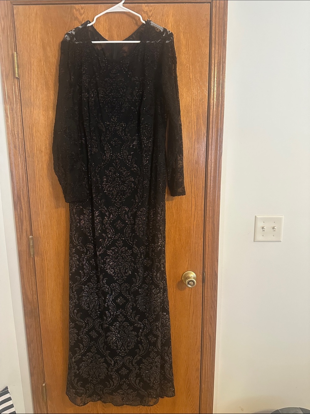 Adrianna Papell Black and Gray Long Sleeve Dress
